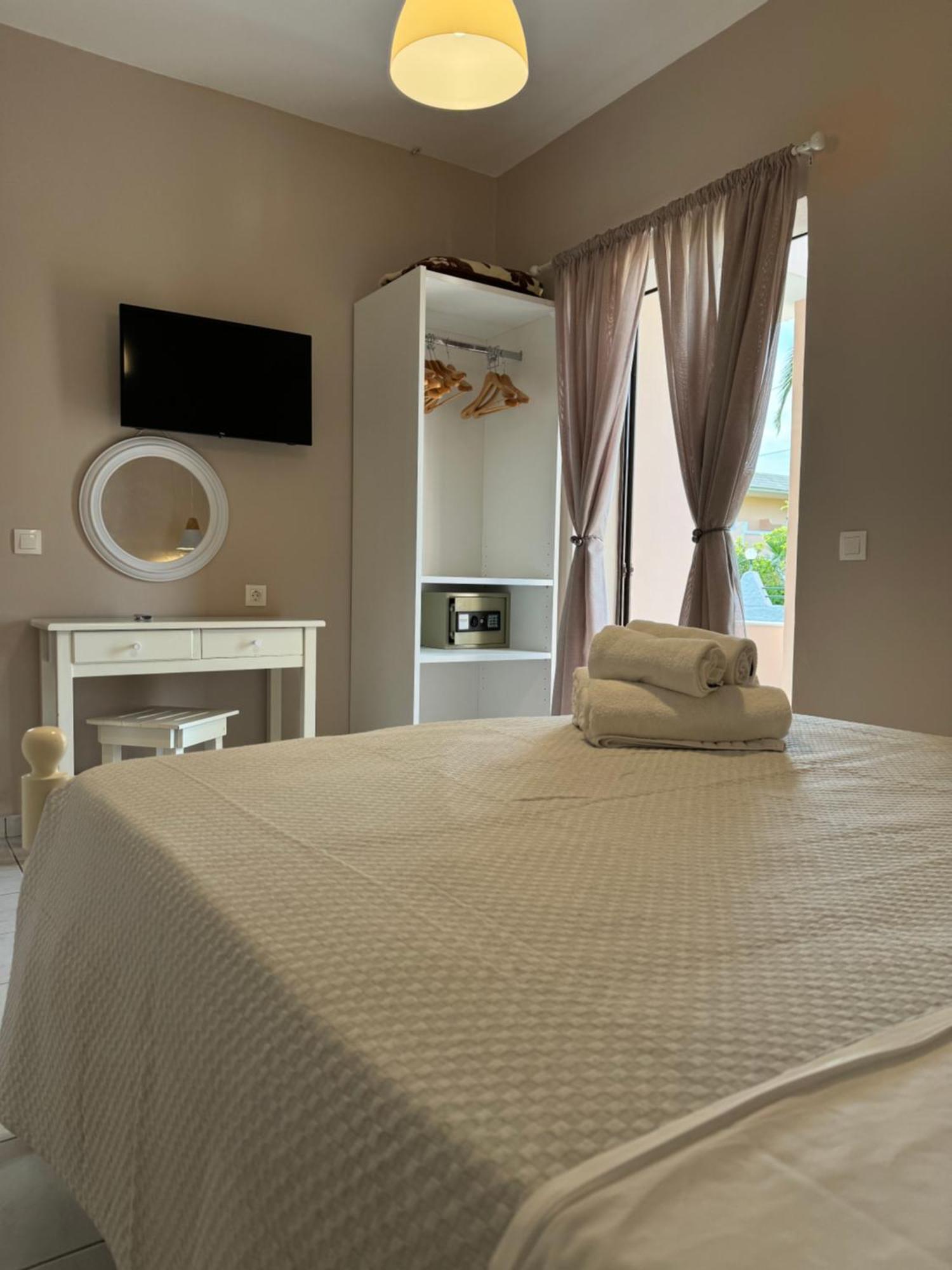 Hotel de apartamente Elizabeth Roda (Corfu)